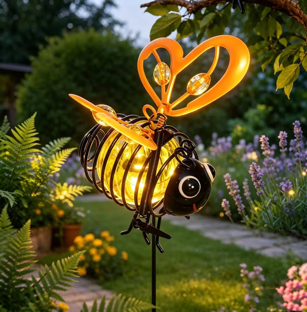 🐝Outdoor Hanging Solar Bee Light - Perfect Gift For Plant Lovers Moms Or Literally Anyone Who Smiles❤️