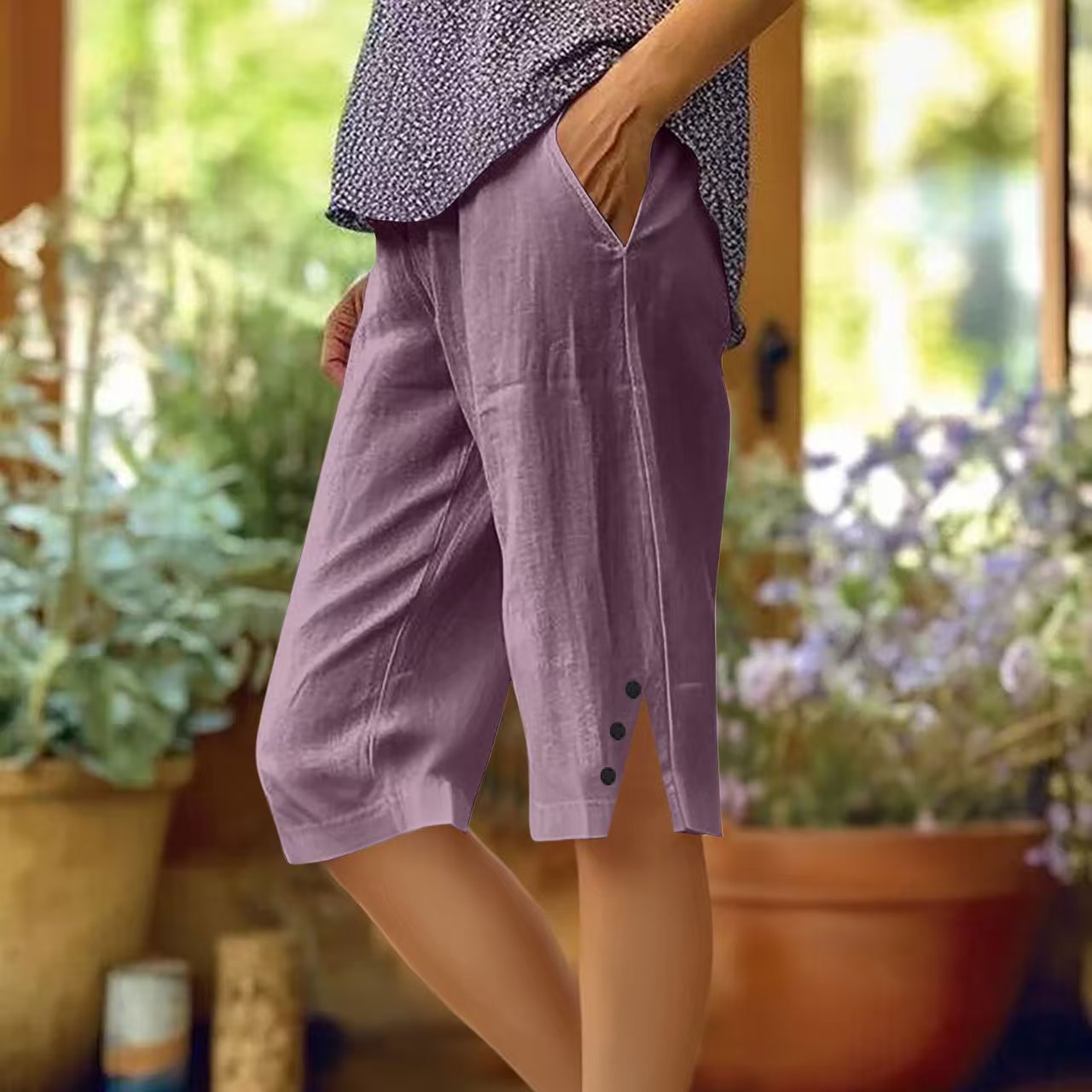⏳Time-Limited Special⏰Women's Casual Solid Color Pocket Capri Pants