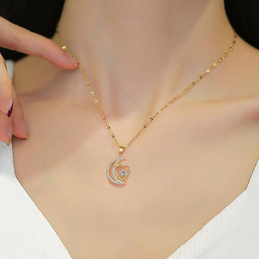 🌙Elegant Heart and Crescent Shape Necklace✨️