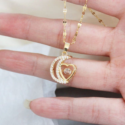 🌙Elegant Heart and Crescent Shape Necklace✨️