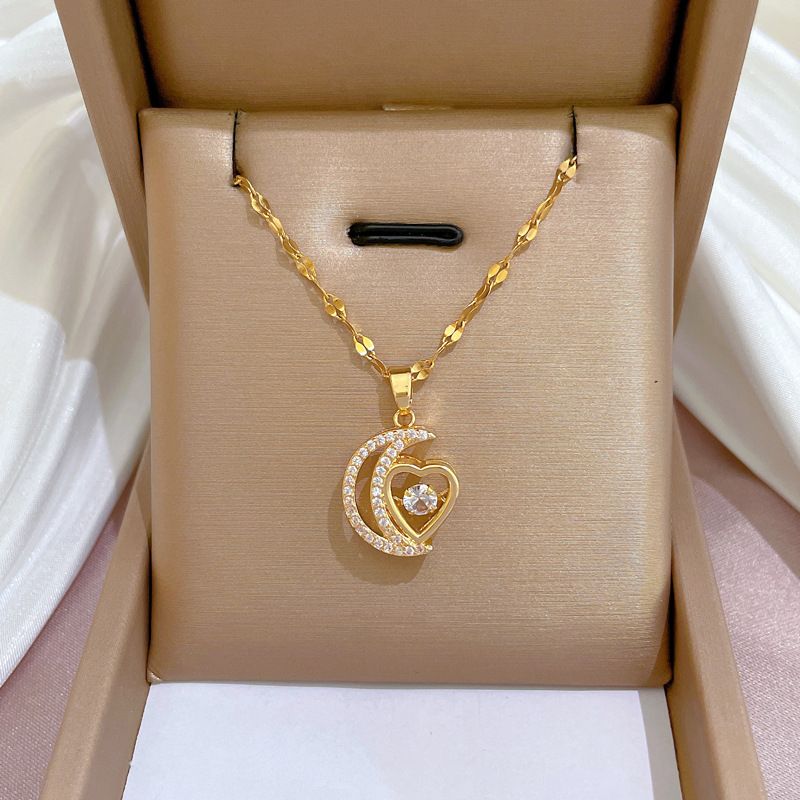 🌙Elegant Heart and Crescent Shape Necklace✨️
