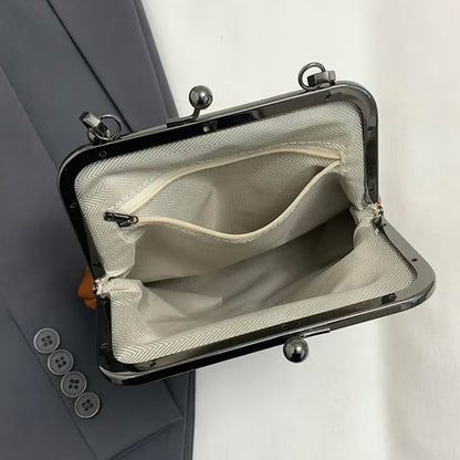 👜 LIMITED-TIME 50% OFF! ✨ Kiss Lock Crossbody Bag – Vintage Clasp, Top Handle, Dual Carry 💼