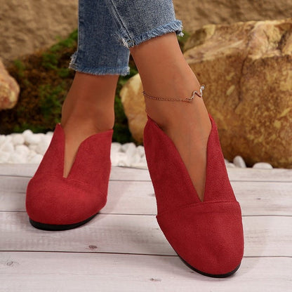 Women’s V-Cut Flat Shoes