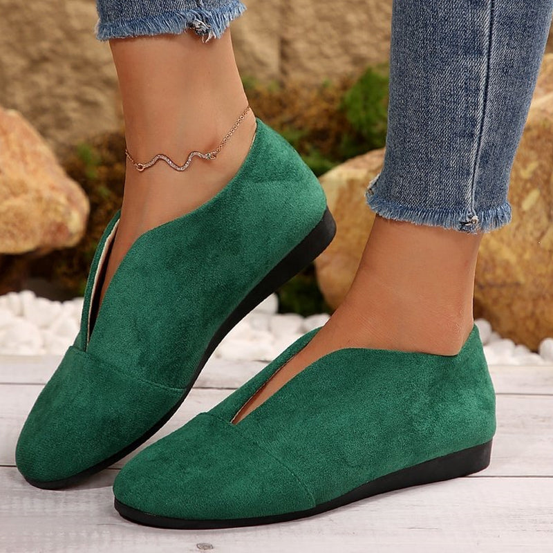 Women’s V-Cut Flat Shoes