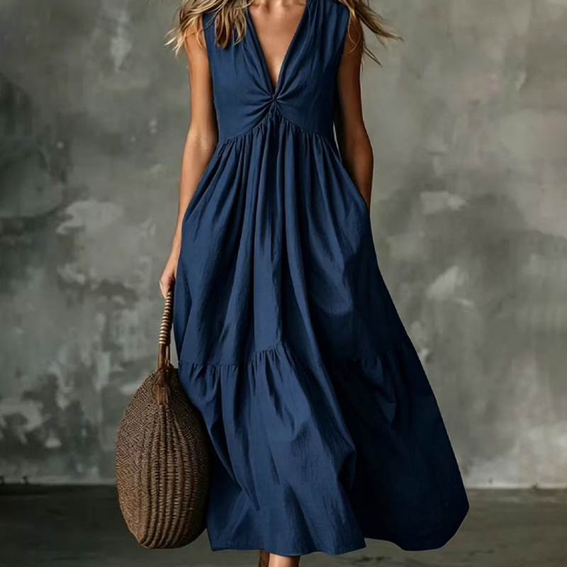 ✨🛍️Fresh Drop - V-Neck Pleated Dress with Side Pockets – Lightweight & Breezy for Beach Strolls or Brunch 🍃